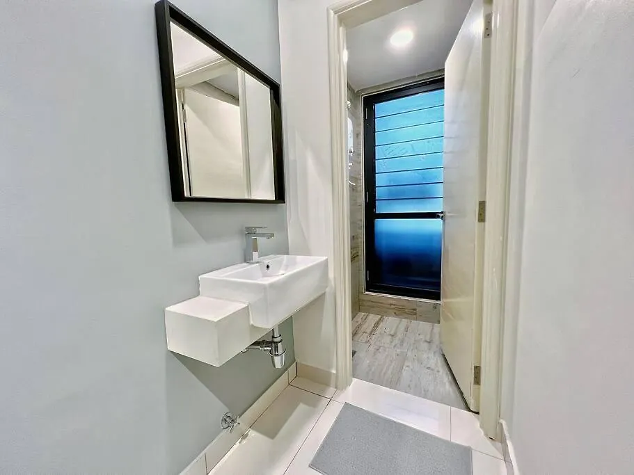 아파트 Arte Mont Kiara Soft & Warm 1Br Suites 쿠알라룸푸르